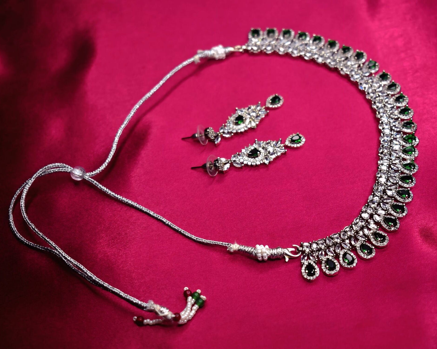 Emerald Teardrop Royal Necklace Set